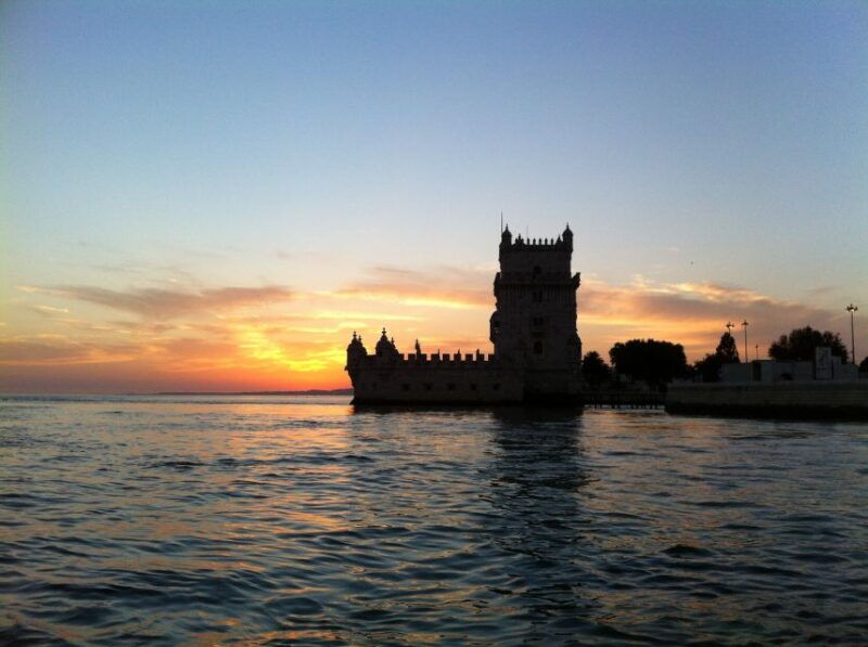 lisbon-private-yacht-tour-along-coast-and-sunset-views