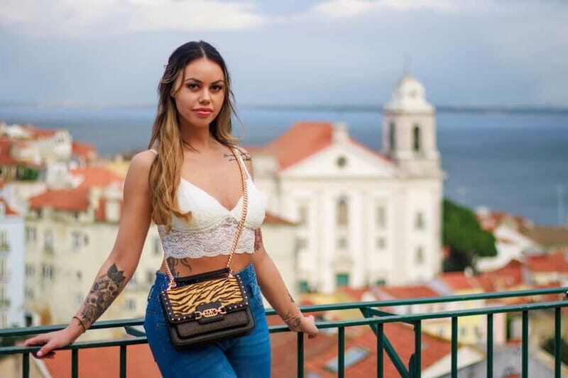 Lisbon: Pro Photoshoot in Alfama, the oldest neighborhood - FAQ