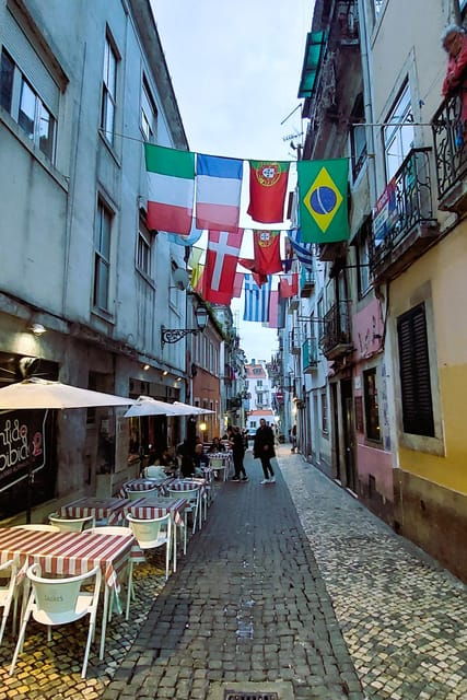 lisbon-real-walk-and-vip-fado-concert-at-principe-real