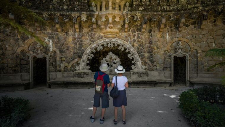 lisbon-regaleira-sintra-cape-rock-cascais-day-trip