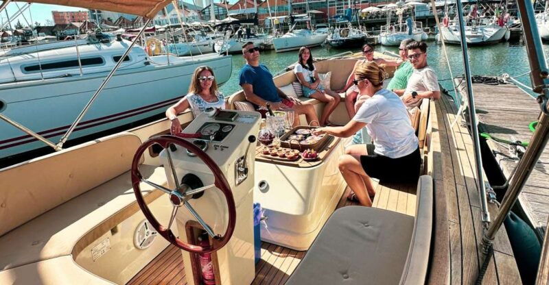 lisbon-relax-in-the-waves-open-bar-and-snacks-at-sunset