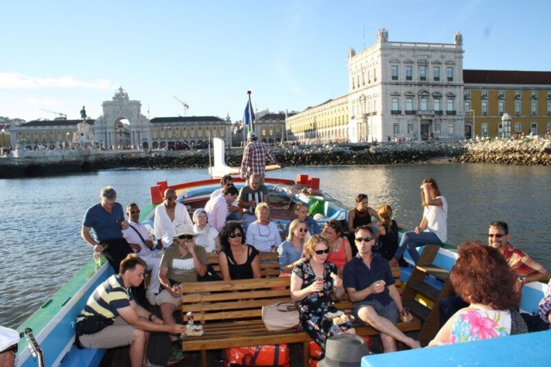 lisbon-river-tagus-sightseeing-cruise-in-traditional-vessel