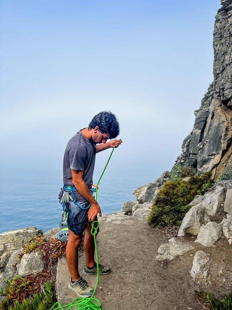 Lisbon: Rock Climbing Adventure with Round-Trip Tour - Exploring the Tour Itinerary