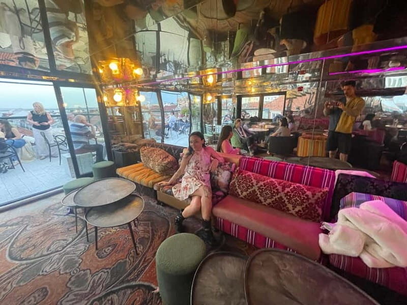 Lisbon : Rooftop Revelry: Sky Tour with 6 Rooftops & Drinks - What to Expect During the Tour