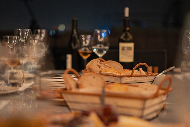 lisbon-rooftop-wine-tasting-with-live-traditional-fado