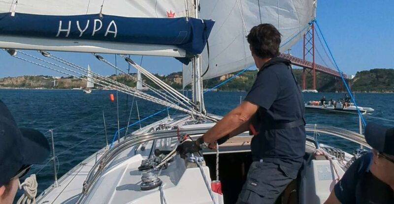 lisbon-sailing-initiation-2-or-4-hours