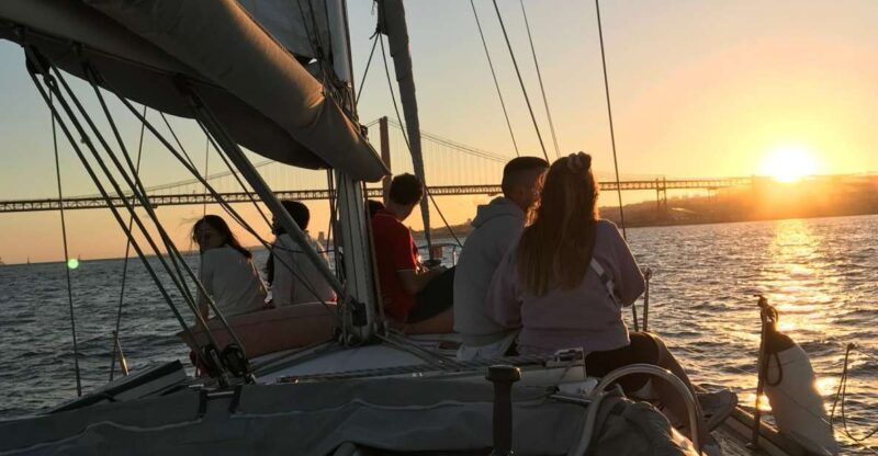 lisbon-sailing-with-history-and-wine