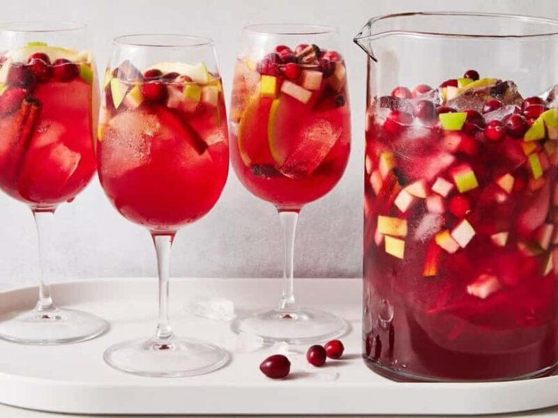 Lisbon: Sangria & Pizza DJ Cruise  Open Bar&Maybe Dolphins - Key Points