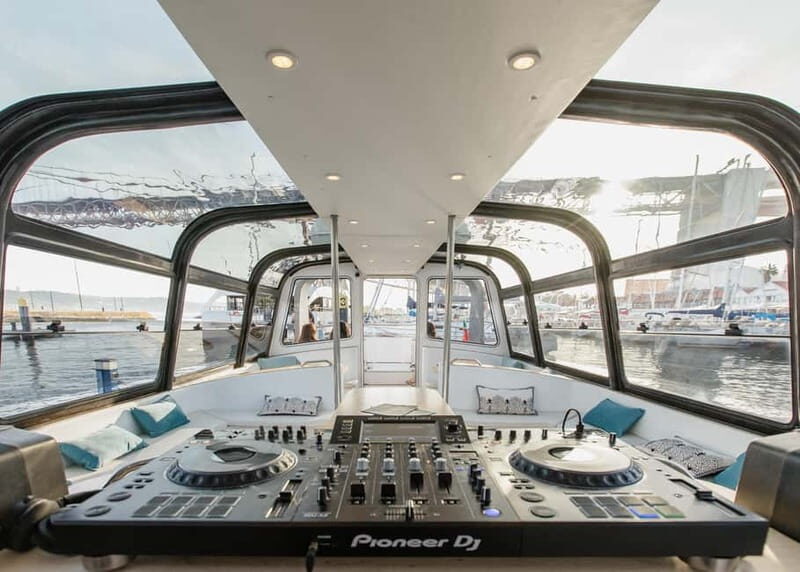 Lisbon: Sangria Vibes & DJ Cruise- Open bar on a Luxury Boat - A Detailed Look at the Experience