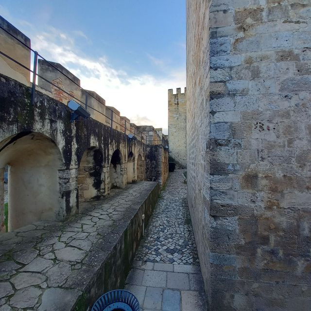 lisbon-sao-jorge-castle-skip-the-line-entry-with-audioguide