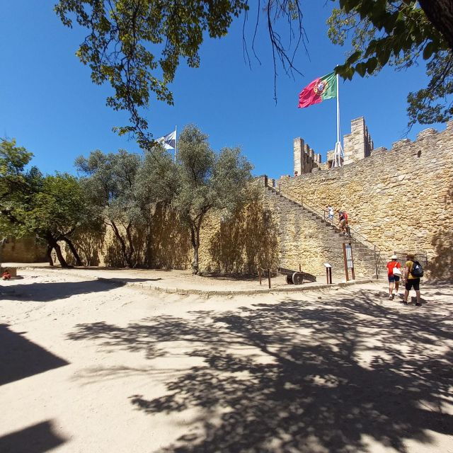 lisbon-sao-jorge-castle-skip-the-line-entry-with-audioguide