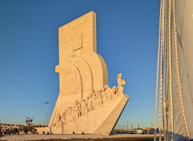 lisbon-scenic-day-sunset-boat-tour-with-a-drink