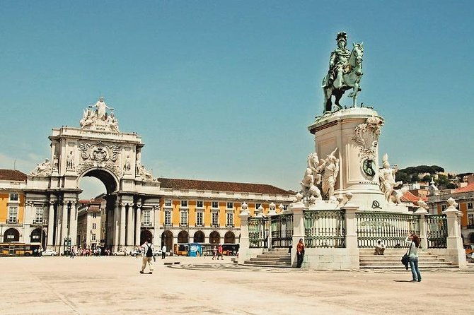 lisbon-shore-excursion-private-lisbon-sesimbra-and-arrabida-with-wine-tasting