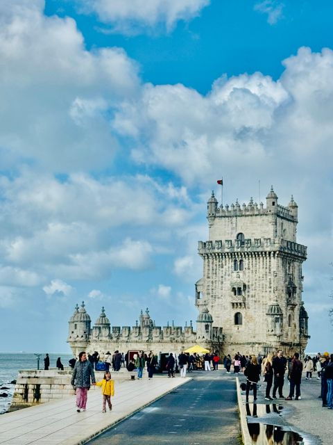 lisbon-sightseeing-belem-tour-by-tuktuk
