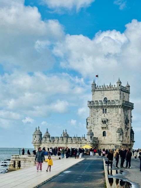 lisbon-sightseeing-belem-tour-by-tuktuk