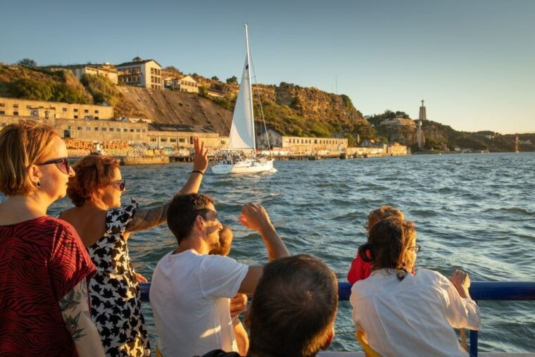 lisbon-sightseeing-boat-tour-with-hop-on-hop-off-option
