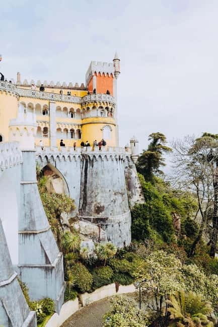 Lisbon: Sintra ,Cabo de Roca & Cascais sunset Full day tour - Who Should Consider This Tour?