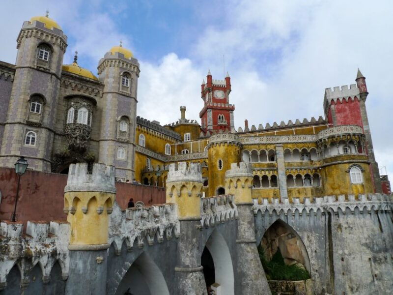 lisbon-sintra-cascais-and-estoril-private-day-tour