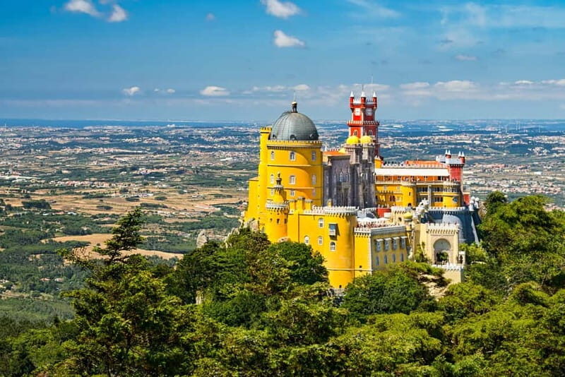 Lisbon: Sintra Cascais & Pena Palace Small Group Tour - What Makes This Tour Stand Out