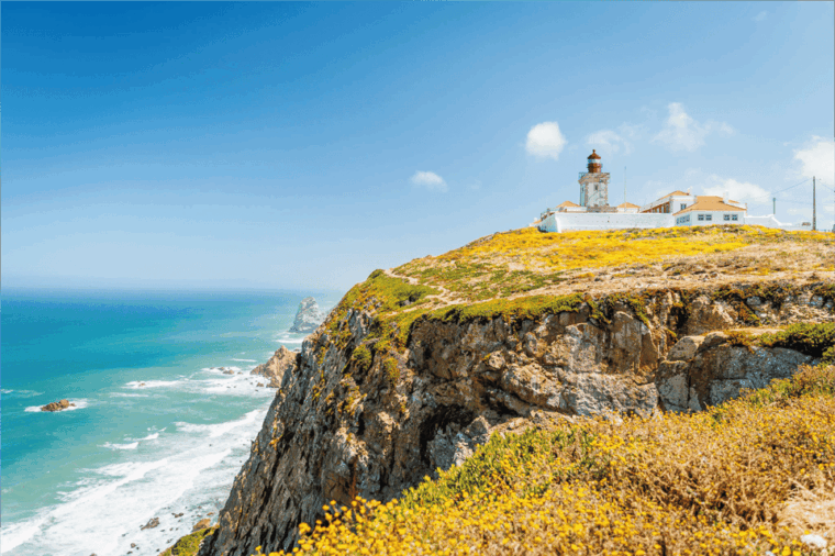 lisbon-sintra-cascais-pena-palace-small-group-tour