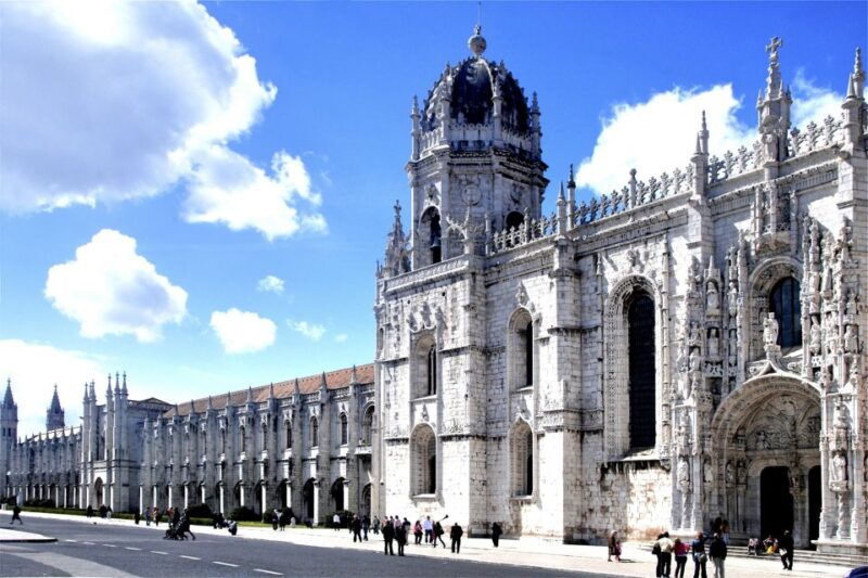 lisbon-sintra-full-day-private-tour