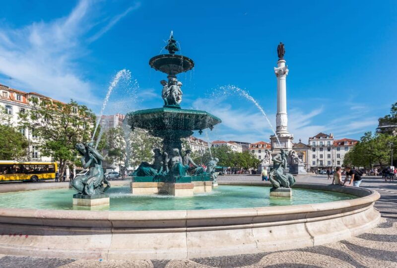 lisbon-sintra-pena-palace-belem-cascais-small-group-tour