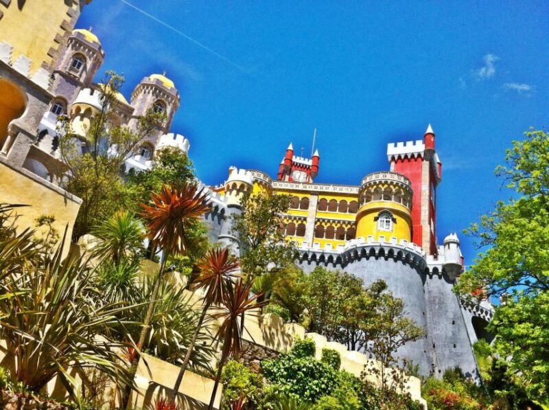 lisbon-sintra-pena-palace-guided-tour-with-hotel-pickup