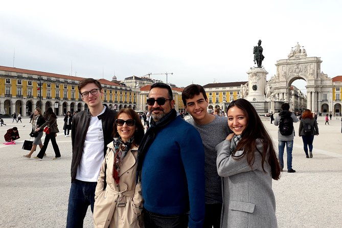 lisbon-small-group-sightseeing-city-tour-with-transportation