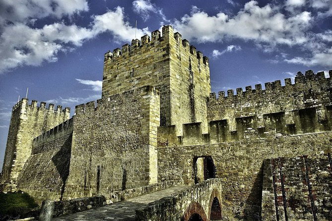 lisbon-small-group-sightseeing-city-tour-with-transportation