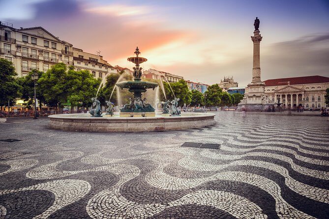 Lisbon Small Group Tour with Dinner & Fado Music - The Highlight: The Fado Live Show and Dinner