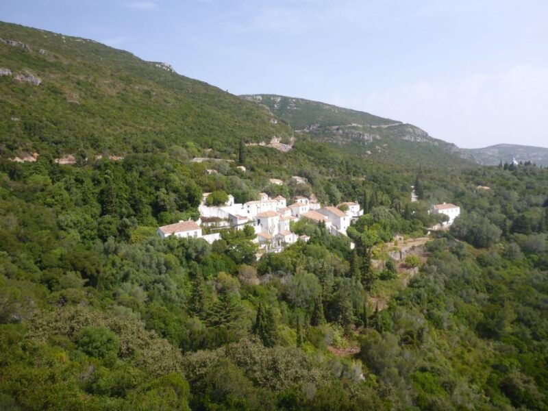 lisbon-south-city-sights-and-cultural-tour-with-wine