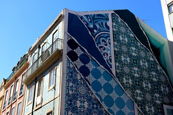 lisbon-street-art-and-lookout-point-tour-2