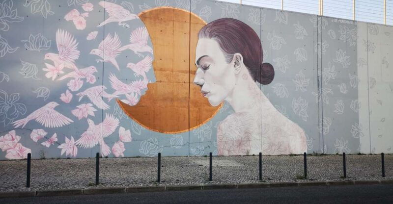 lisbon-street-art-tuk-tuk-tour
