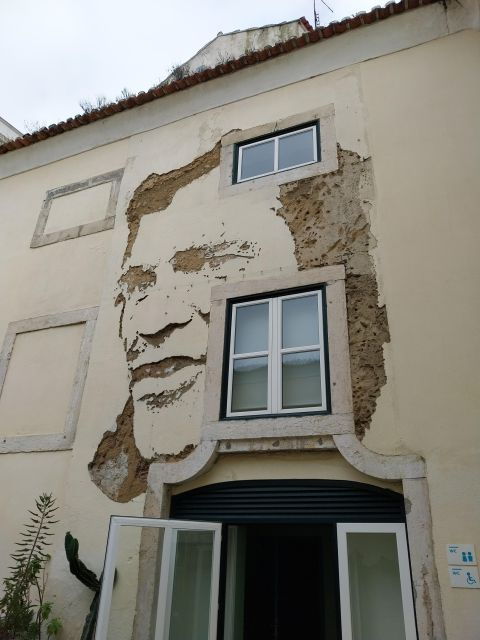 lisbon-streetart-walking-tour