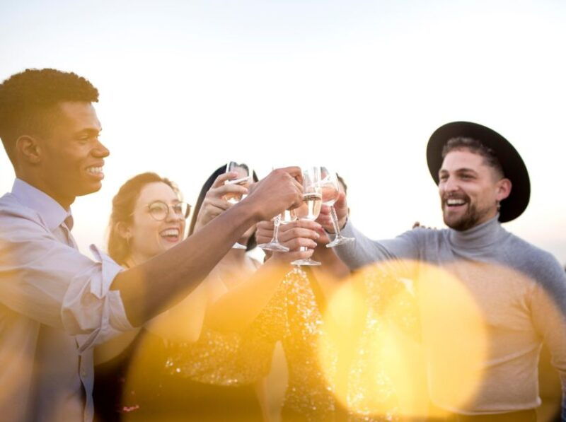lisbon-sunset-boat-party-cruise-with-dj-and-open-bar