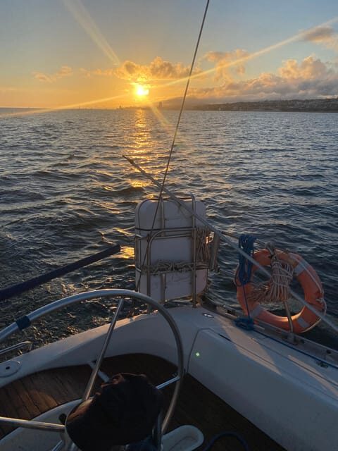 Lisbon: Sunset boat tour with green wine - Who Should Consider This Experience?