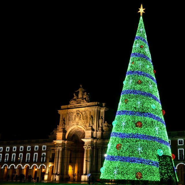 lisbon-sunset-boat-tour-with-music-and-drinks