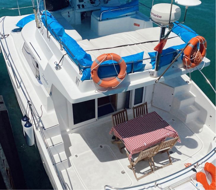 lisbon-sunset-boat-tour-with-wine-2