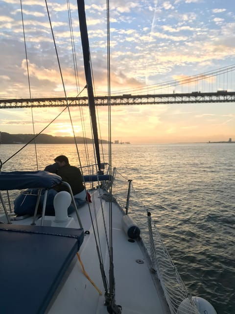 lisbon-sunset-boat-tour-with-wine