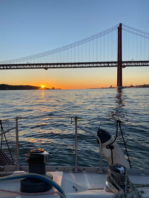lisbon-sunset-boat-tour-with-wine