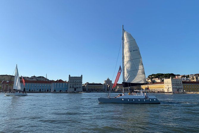 lisbon-sunset-catamaran-cruise-on-the-tagus-river