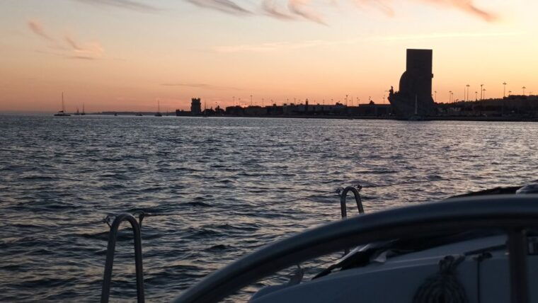 lisbon-sunset-cruise-on-the-tagus-river-with-welcome-drink