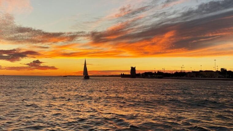 lisbon-sunset-cruise-with-drinks-and-snacks