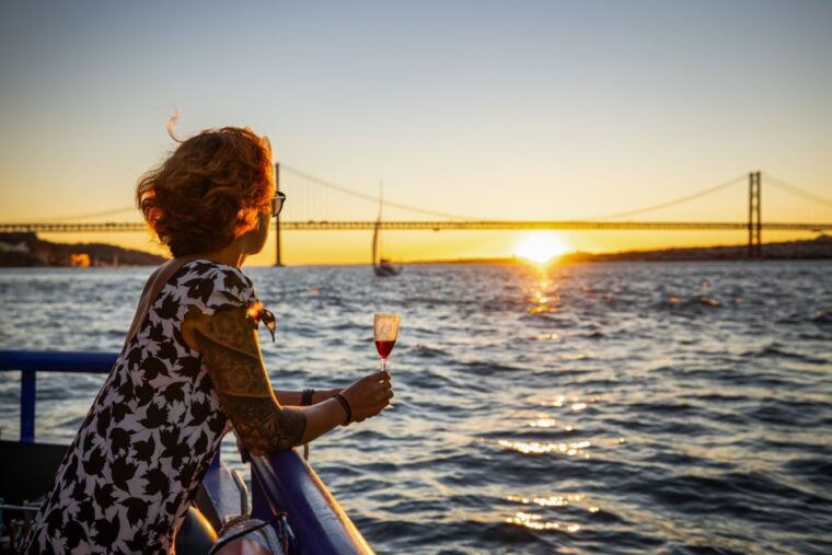 lisbon-sunset-cruise-with-live-dj-and-drinks