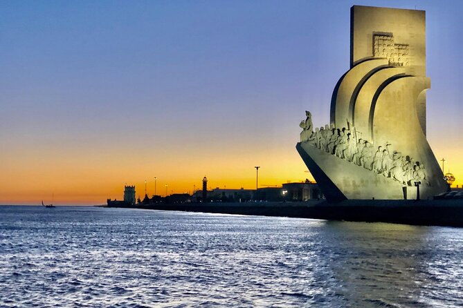 lisbon-sunset-sailing-experience-with-drinks