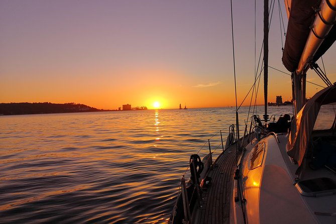 lisbon-sunset-sailing-tour-on-luxury-sailing-yacht-with-2-drinks