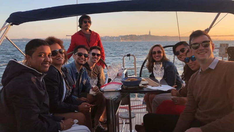 Lisbon: Sunset Sailing with Drinks and Snacks (2,5 hours) - Introducing the Sunset Sailing Experience in Lisbon