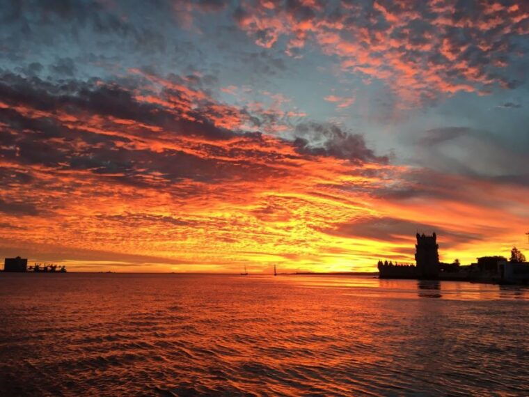 lisbon-sunset-sailing-with-portuguese-wine-and-history