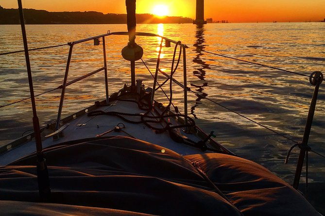 lisbon-sunset-sensations-on-a-private-sailing-boat-with-winesnacks