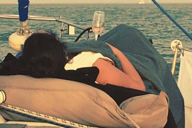 lisbon-sunset-sensations-on-a-private-sailing-boat-with-winesnacks